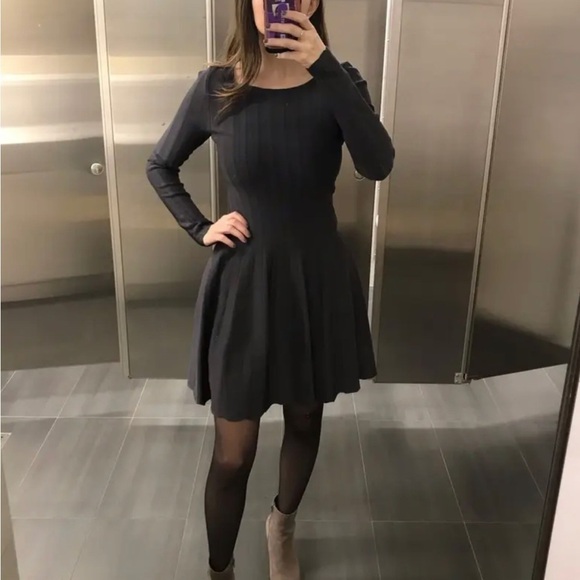 Elizabeth and James
Granite Flare Dress size Medium - Picture 6 of 11